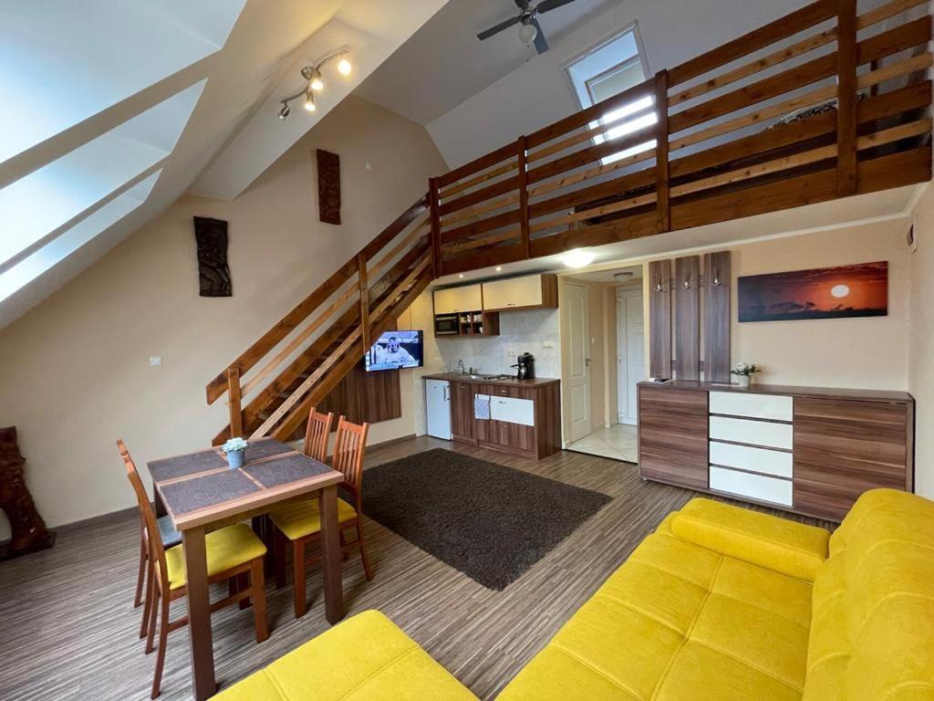 Gyulai Brill Apartman Eksteriør bilde